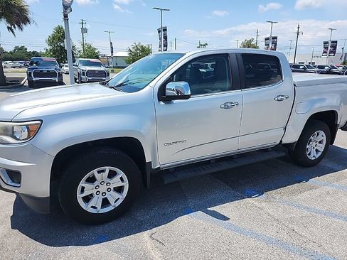 Used 2015 Chevrolet Colorado LT w/ Luxury Package RWD image 28