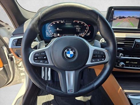 Used 2022 BMW M550i xDrive AWD/4WD image 14