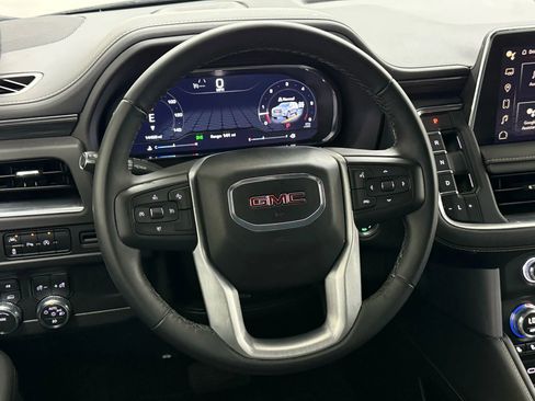 Used 2024 GMC Yukon SLT image 27