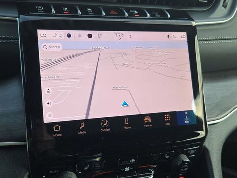New 2025 Jeep Grand Cherokee Limited RWD image 36
