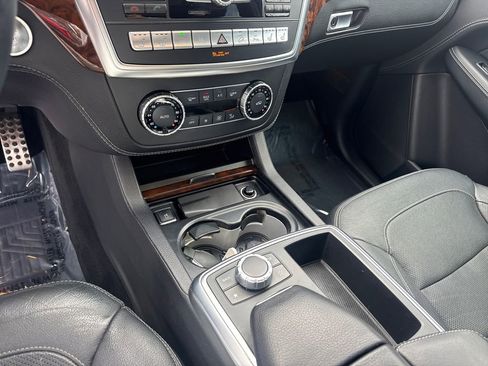 Used 2015 Mercedes-Benz ML 400 4MATIC image 30