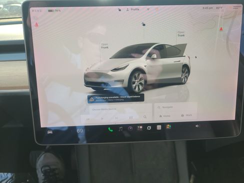 Used 2022 Tesla Model Y Long Range AWD/4WD image 23
