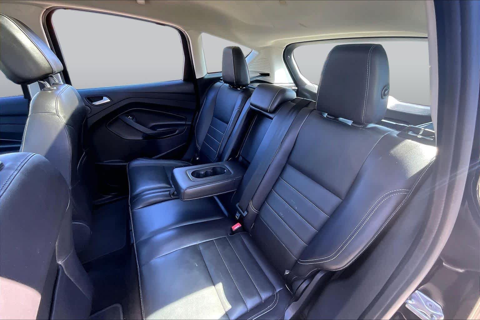Used 2016 Ford C-MAX Energi SEL w/ Equipment Group 303A FWD image 20