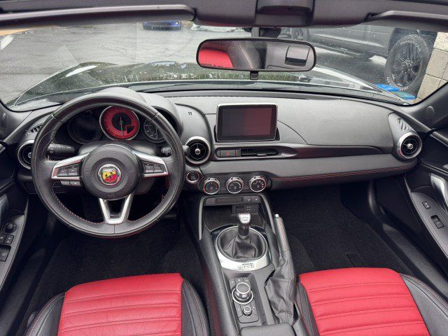 Used 2019 FIAT 124 Spider Abarth w/ Visibility Group RWD image 33