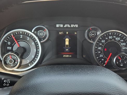 Used 2024 RAM 1500 Big Horn AWD/4WD image 18