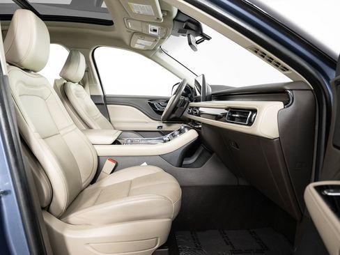 Used 2021 Lincoln Aviator Reserve w/ Class IV Trailer Tow Package image 29