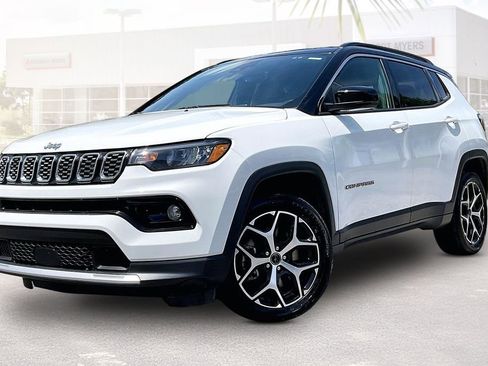 Used 2025 Jeep Compass Limited AWD/4WD image 29