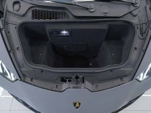 Used 2020 Lamborghini Huracan EVO image 46