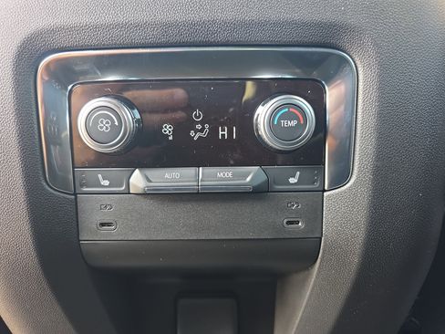 New 2026 GMC Yukon XL Elevation w/ LPO, Floor Liner Package image 20