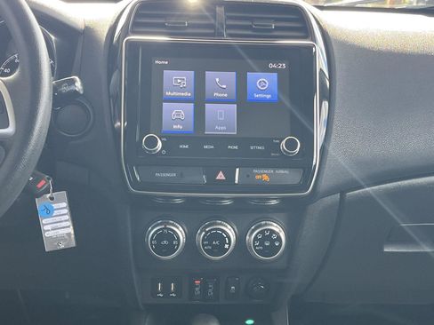 Used 2020 Mitsubishi Outlander Sport ES AWD/4WD image 18