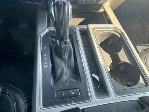 Used 2018 Ford F150 Lariat w/ Equipment Group 502A Luxury AWD/4WD image 58