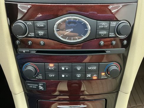 Used 2016 INFINITI QX50 2WD w/ Premium Plus Package image 36