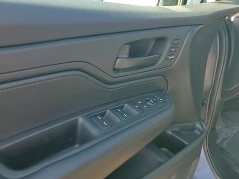 Used 2024 Honda Odyssey EX-L image 10