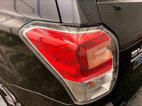 Used 2018 Subaru Forester 2.5i Limited AWD/4WD image 29