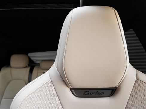 New 2024 Porsche Macan Turbo Electric image 17