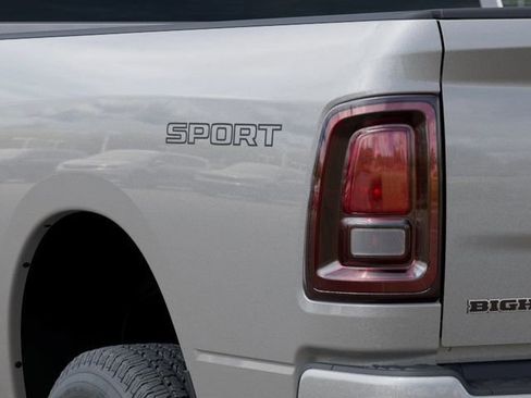 New 2026 RAM 2500 Big Horn AWD/4WD image 9