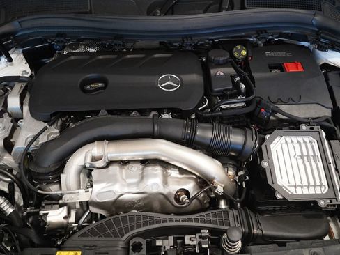 New 2026 Mercedes-Benz GLA 250 4MATIC image 32