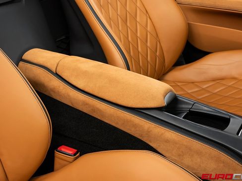 Used 2022 Ferrari 812 GTS image 38