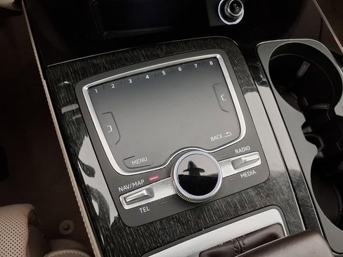 Used 2017 Audi Q7 3.0T Prestige w/ Prestige Package image 14