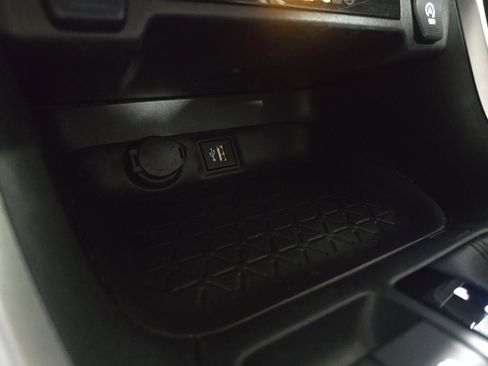 Used 2024 Toyota RAV4 XLE image 23