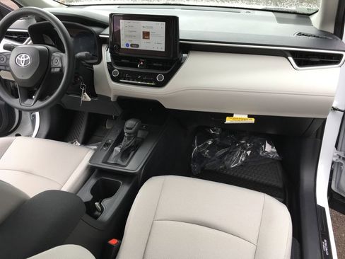 Certified 2026 Toyota Corolla Cross L AWD/4WD image 30