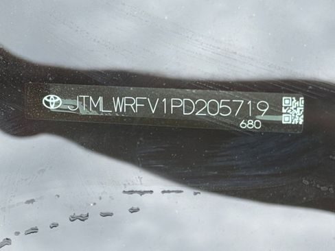 Used 2023 Toyota RAV4 LE image 9