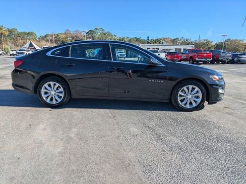 Certified 2025 Chevrolet Malibu LT image 3