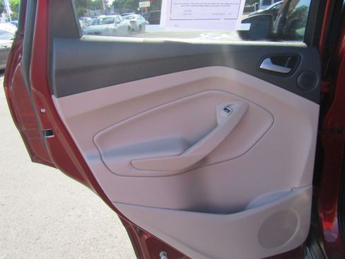 Used 2016 Ford Escape Titanium FWD image 14