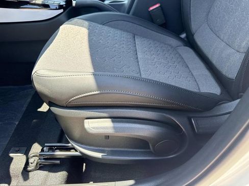 New 2026 Kia Seltos S FWD image 18