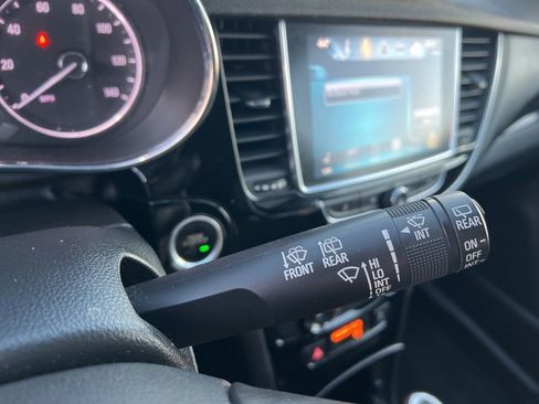 Used 2018 Buick Encore Preferred image 13