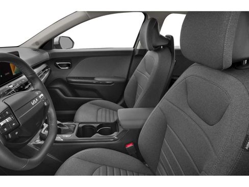 Certified 2025 Kia K4 EX FWD image 6