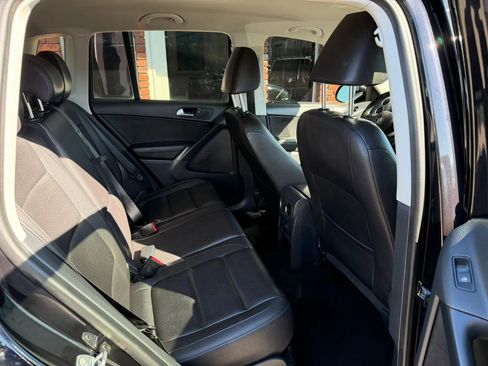 Used 2016 Volkswagen Tiguan S FWD image 12