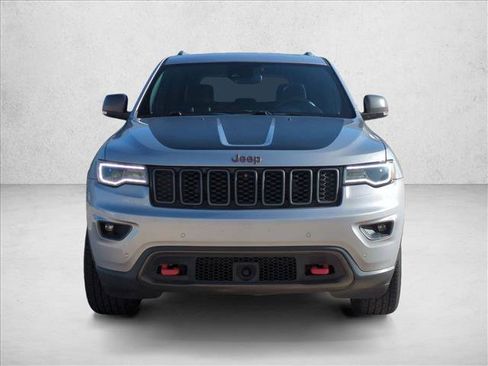 Used 2018 Jeep Grand Cherokee Trailhawk w/ Trailhawk Luxury Group AWD/4WD image 2