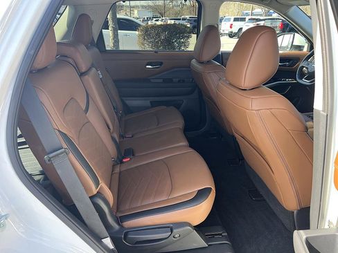 Certified 2024 Nissan Pathfinder Platinum w/ Cargo Package image 16