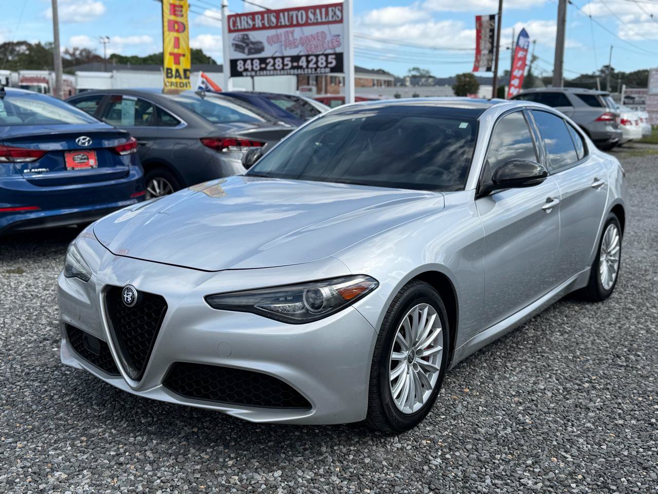 Used 2019 Alfa Romeo Giulia AWD image 3