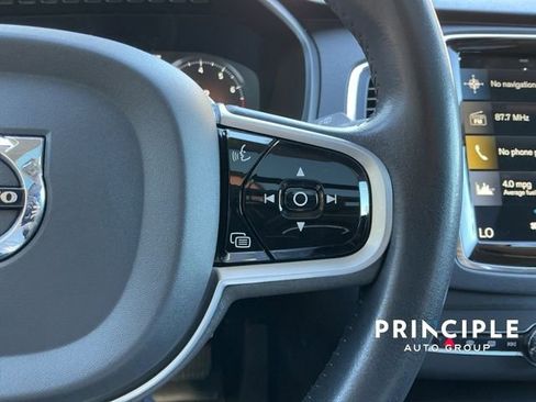 Certified 2021 Volvo XC90 T5 Momentum w/ Protection Package Premier image 19