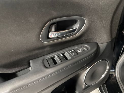 Certified 2017 Honda HR-V EX image 16