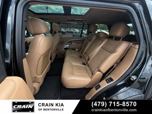 Used 2025 Land Rover Range Rover Long Wheelbase SE AWD/4WD image 25