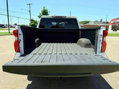 Used 2021 Chevrolet Silverado 1500 LT Trail Boss w/ Bed Protection Package AWD/4WD image 12