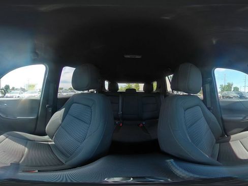 Used 2025 Chevrolet Equinox LT image 42