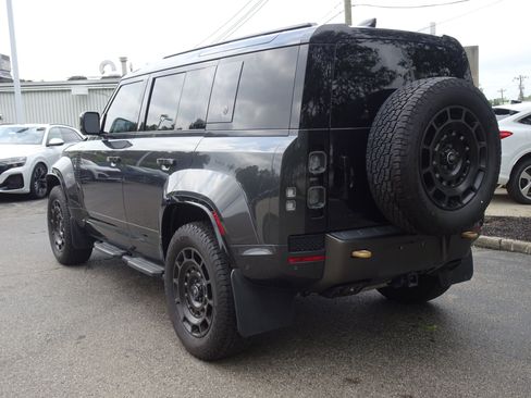 Used 2025 Land Rover Defender 110 AWD/4WD image 3