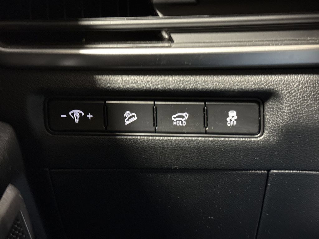 Used 2025 Kia Telluride S AWD/4WD image 19