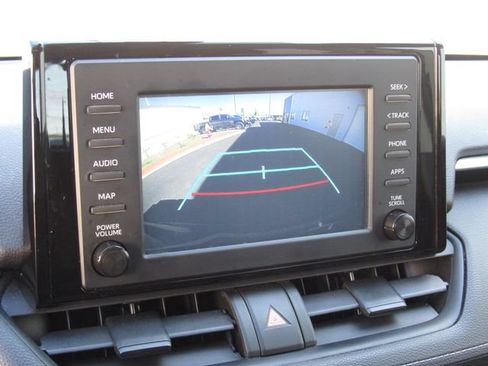 Used 2019 Toyota RAV4 XLE w/ Carpet Mat Package AWD/4WD image 29