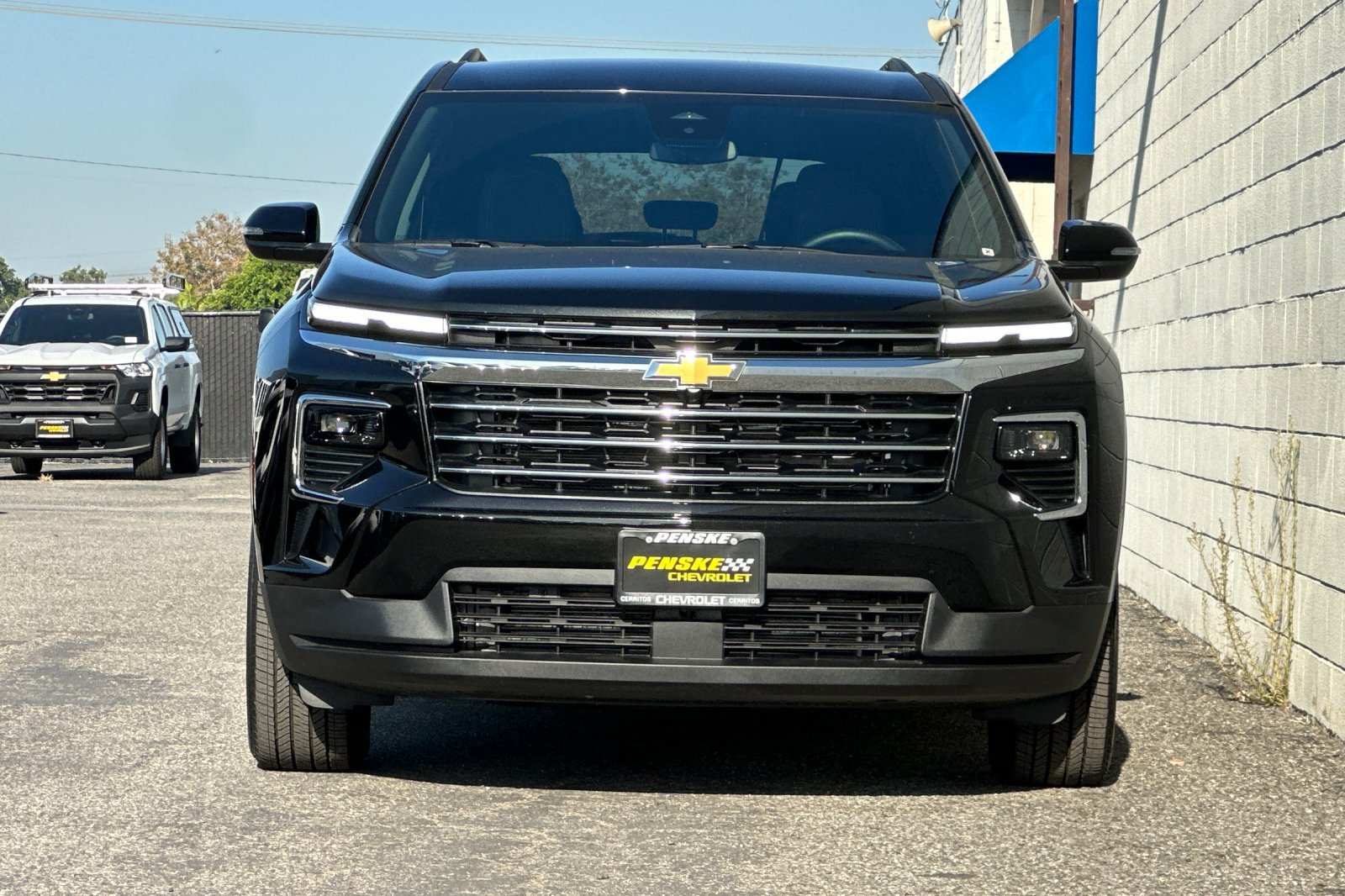 Used 2026 Chevrolet Traverse LT w/ LPO, Floor Liner Package FWD image 9