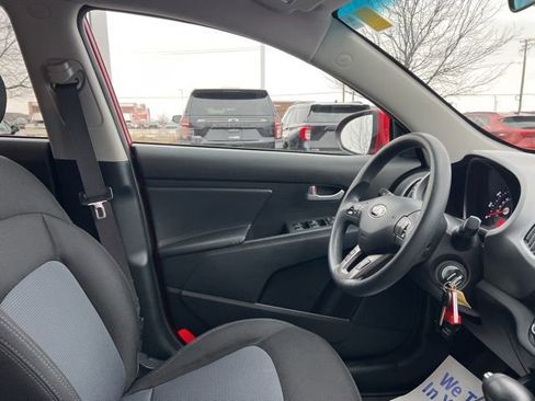 Used 2015 Kia Sportage LX image 29