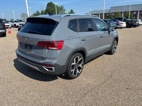 Used 2022 Volkswagen Taos SEL AWD/4WD image 3