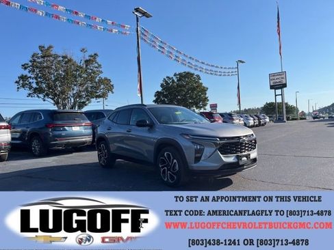 Used 2024 Chevrolet Trax RS w/ Sunroof Package FWD image 1