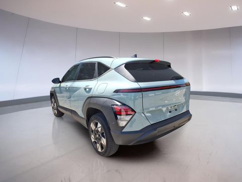 Used 2024 Hyundai Kona SEL AWD/4WD image 3