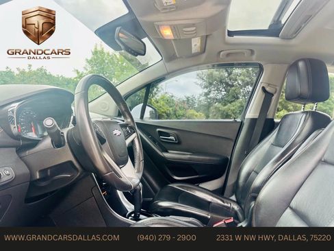 Used 2017 Chevrolet Trax Premier w/ Driver Confidence II Package image 9