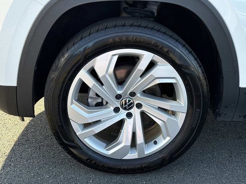 Used 2023 Volkswagen Atlas SE w/ Panoramic Sunroof Package AWD/4WD image 8